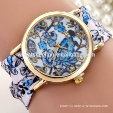 2015 new arrival Ladies hot sale fabric band geneva flower watch